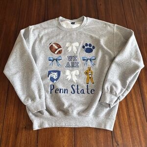 Gilden Women’s We Are Penn State Crewneck Sweatshirt Size Medium Preppy
